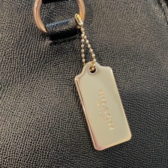 💯 Coach Stunning Black Leather Purse with Gold Accents! 😍😍😍 - Picture 4 of 17